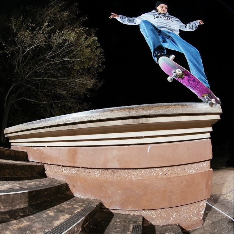 Wade Switch BS Nosegrind
